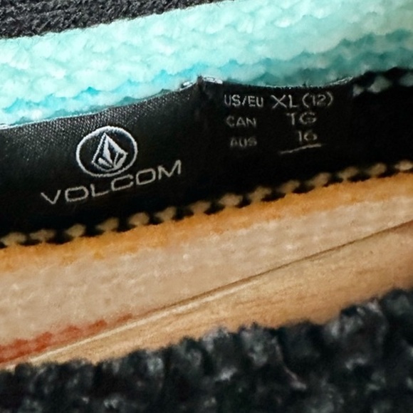 Volcom Bubble Tease Sweater - Picture 4 of 8